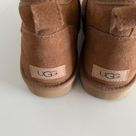 UGG classic micro mini size 8/39 NWOT - Picture 5 of 14